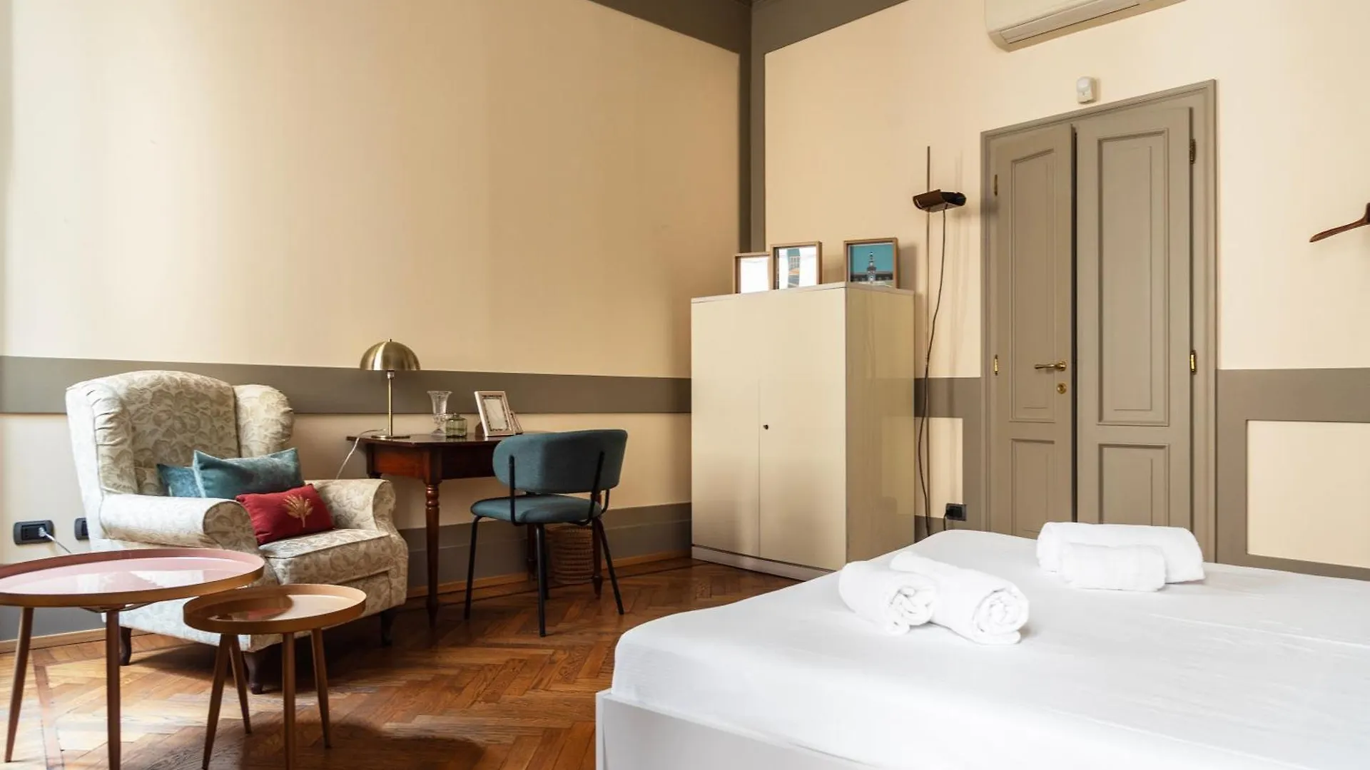 Youhosty - Milano Charm Via Torino Italien