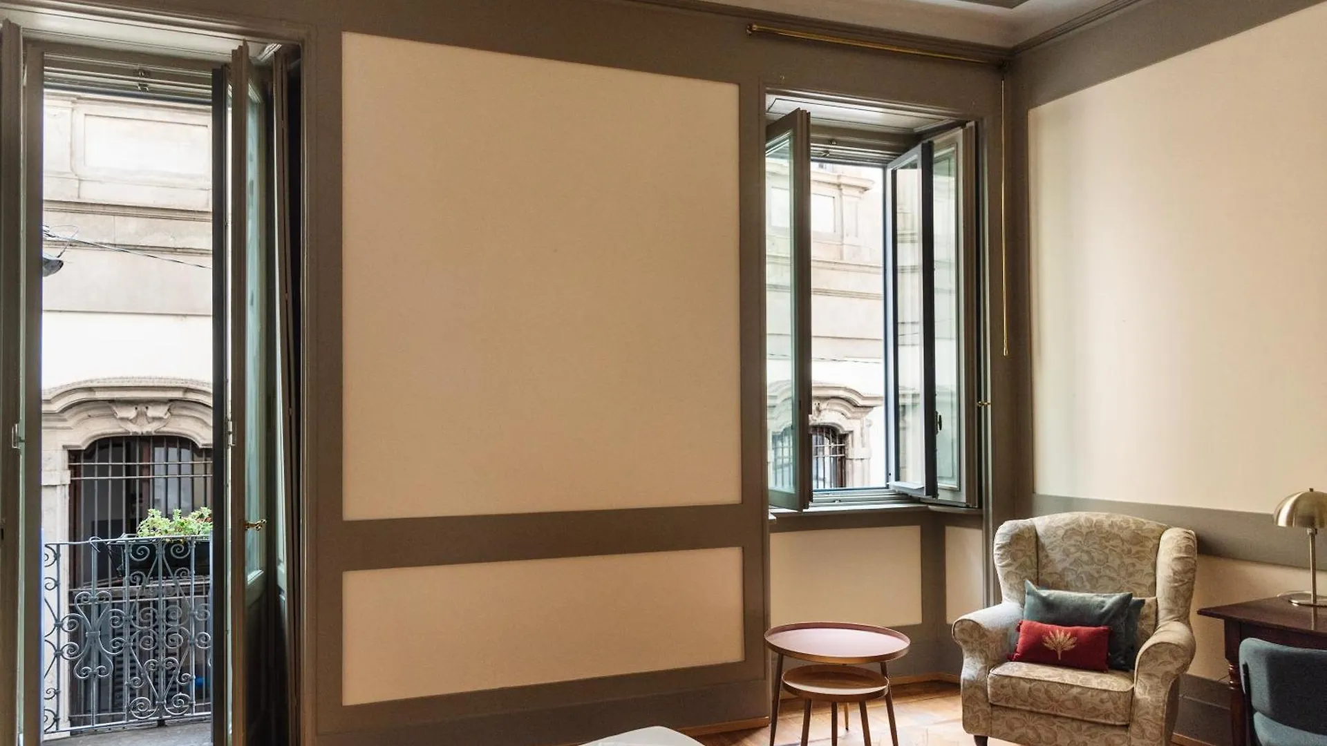 Youhosty - Milano Charm Via Torino Apartment