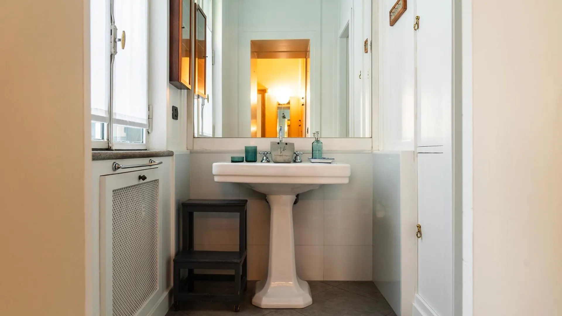 Youhosty - Milano Charm Via Torino Apartment Mailand
